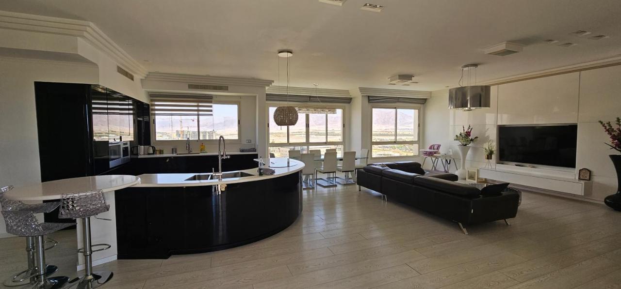 Luxury Exclusive Top Class Apartments Near The Sea With Pool Eilat Exterior photo